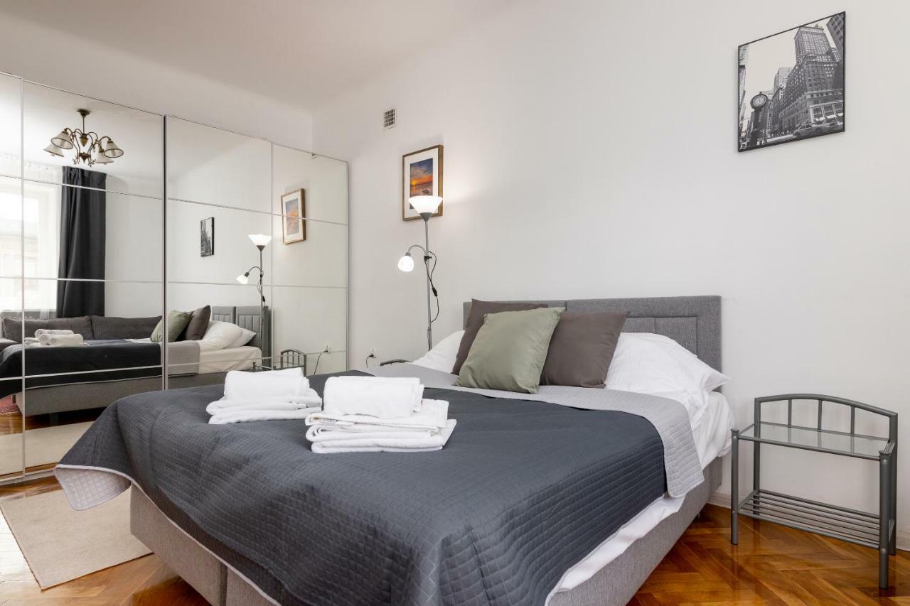 City Centre Apartment Варшава Екстериор снимка