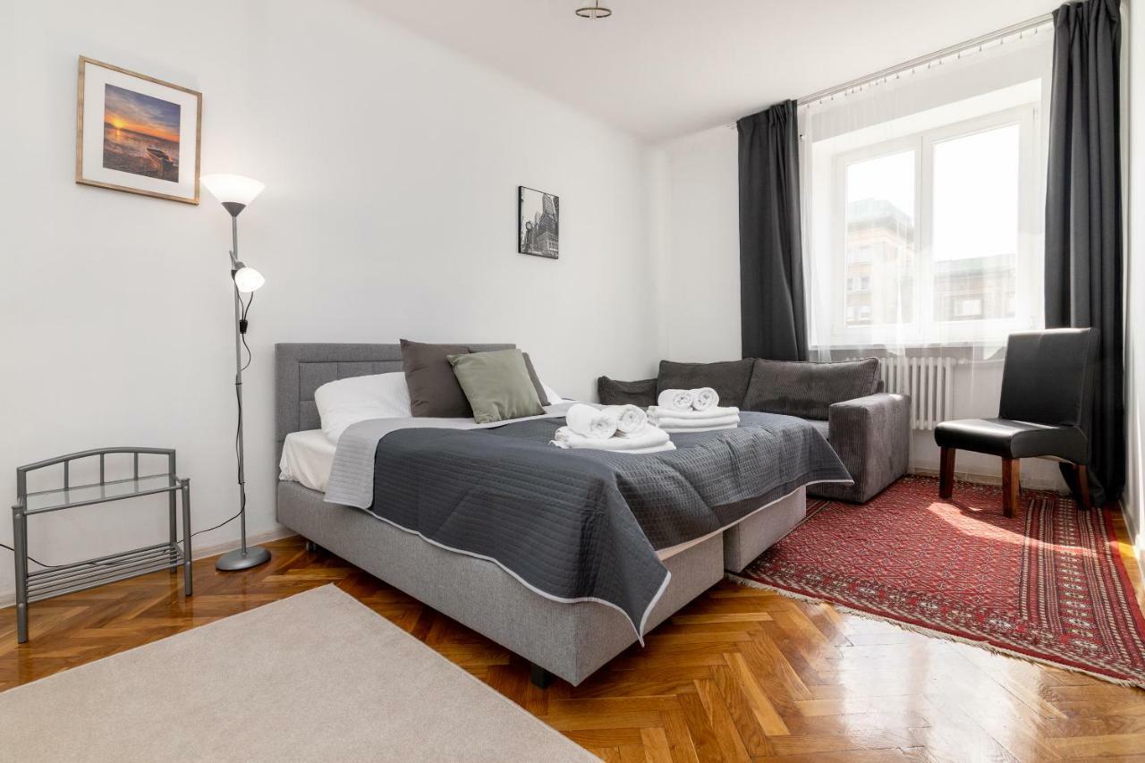 City Centre Apartment Варшава Екстериор снимка