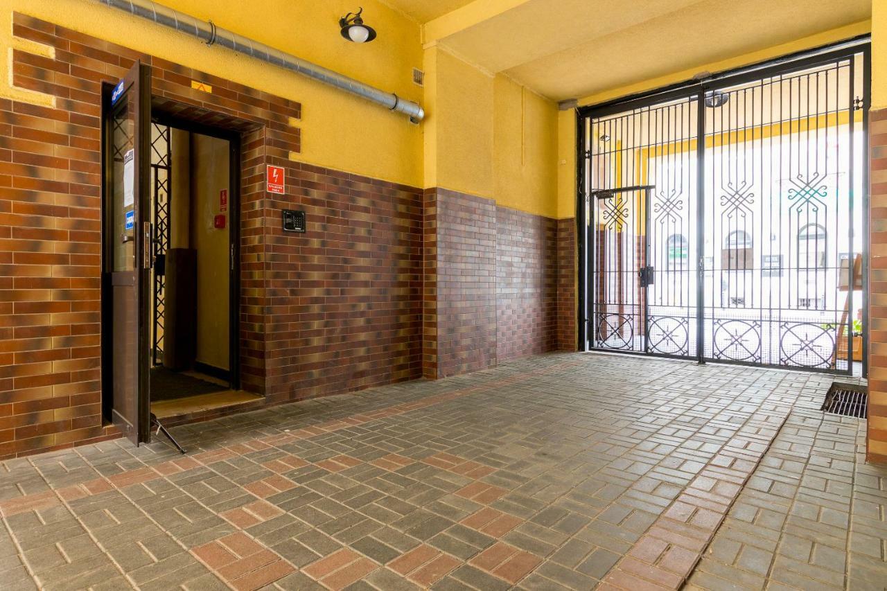 City Centre Apartment Варшава Екстериор снимка